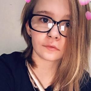 Meet your Posher, Lizzey-kay